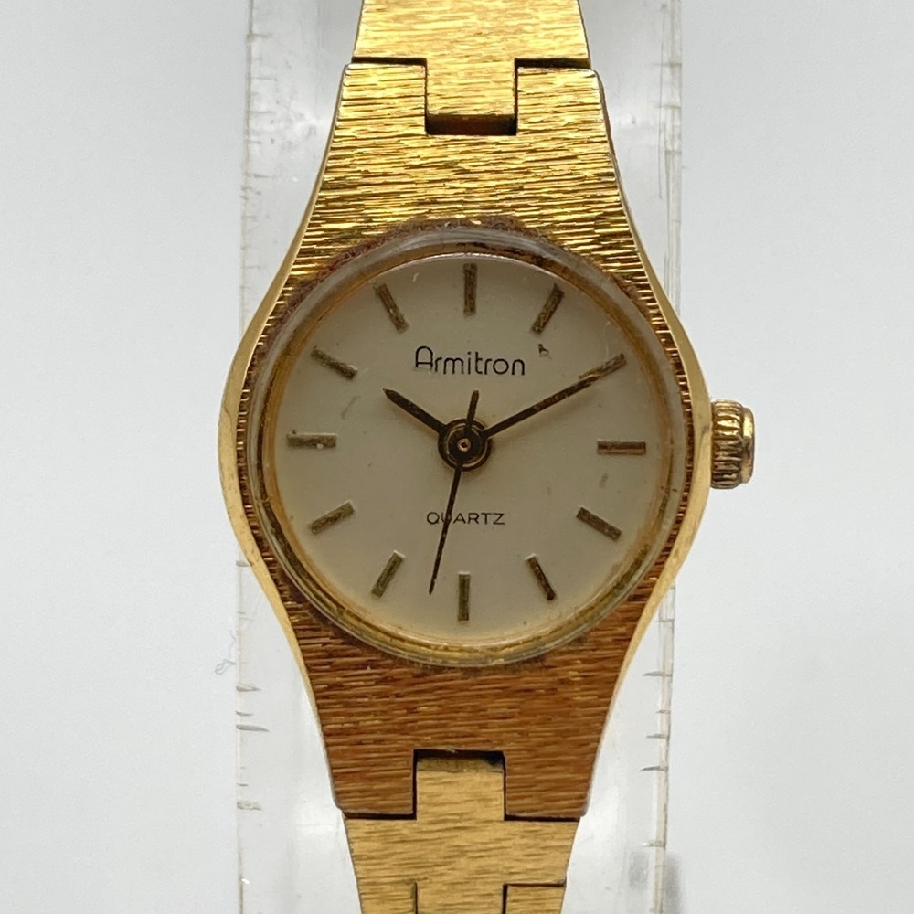 Vintage Armitron Womens Watch 11mm Gold Tone Petite Round New Battery 7"